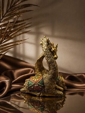 Vintage Gold Giraffe Figurine Set Boho Chic Home Decor Elegant Accent